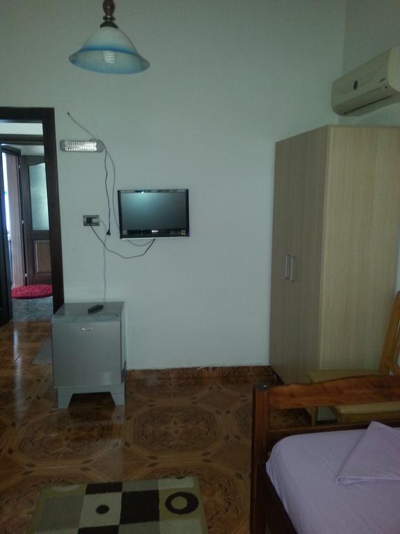 Hotel Ambasador Bahçallëk Quarto foto